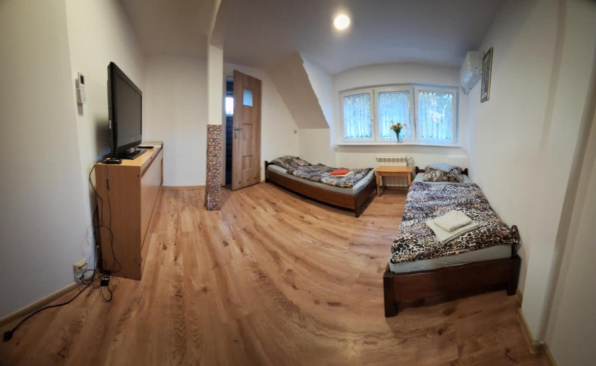 Hotel Knajpa Sorba à Skwierzyna Extérieur photo